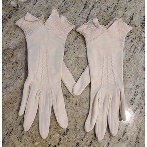 Vintage Women's Size XS Beige Cotton Formal 9.5" Gloves Knotched Ruched Cuff